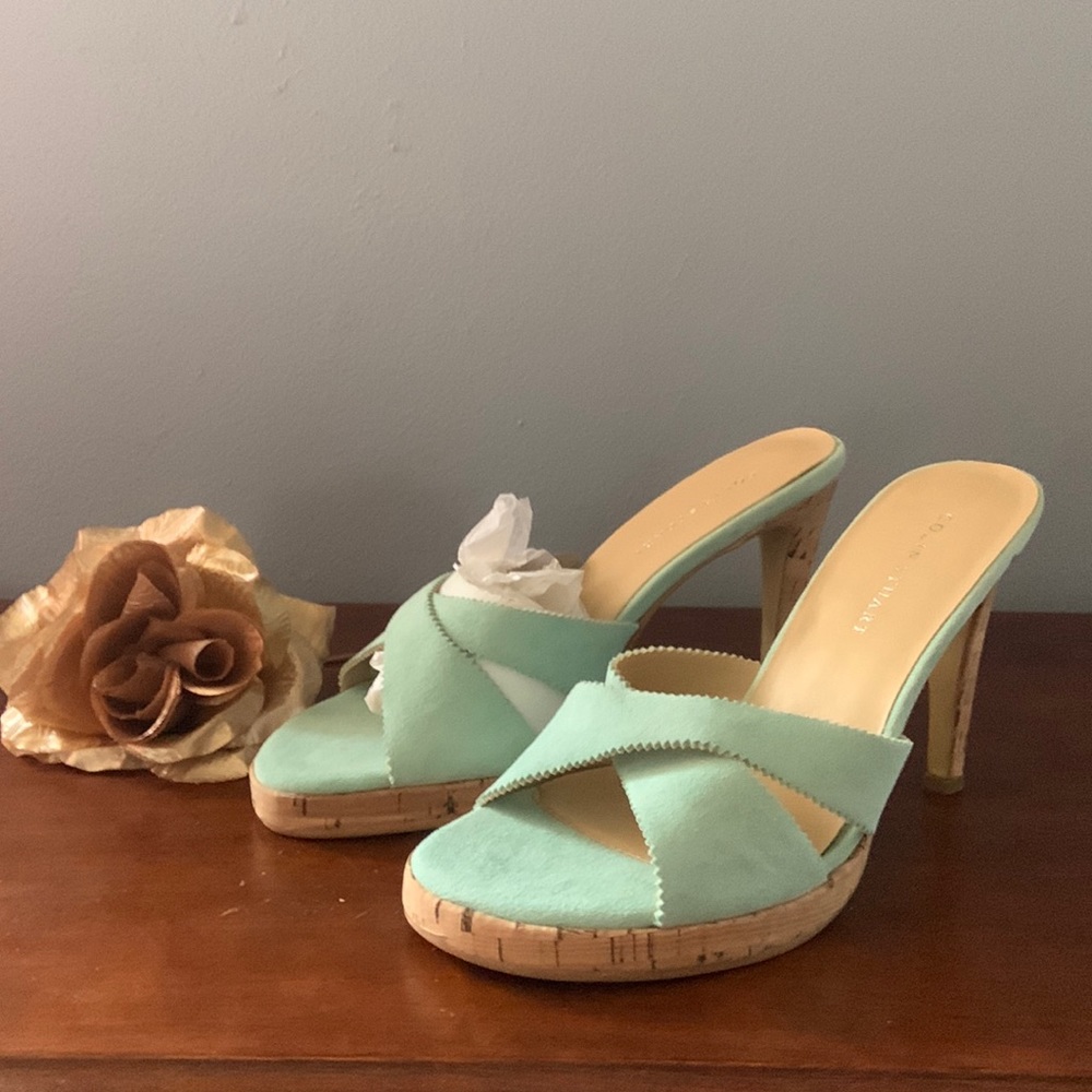 COLIN STUART GENUINE leather mint upper, cork platform slides. 31/2 in. Sz 7